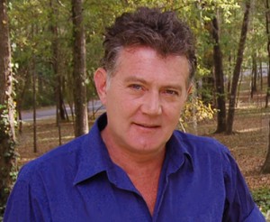 HOME_RRM09_headshot2 Robert Raines